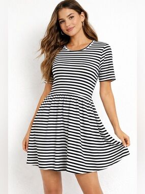 torrid Black and White Striped Short Sleeve Skater Dress L